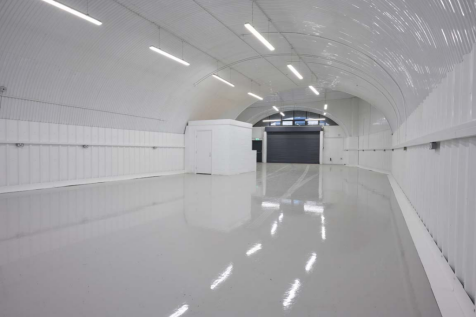 An empty arch with white lining