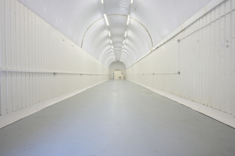 An empty arch with white lining