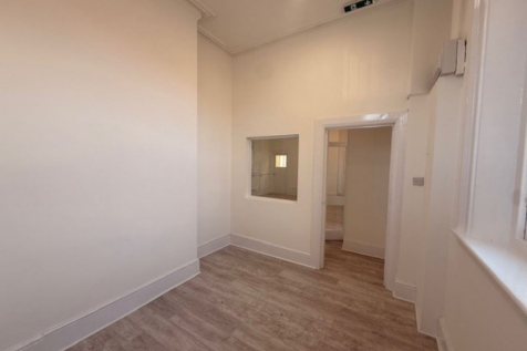 Rear access of an arch