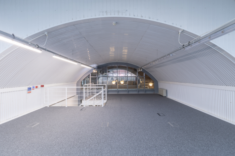 An empty arch with white lining