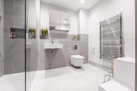 Ensuite to master