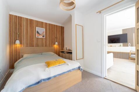 Bed 1