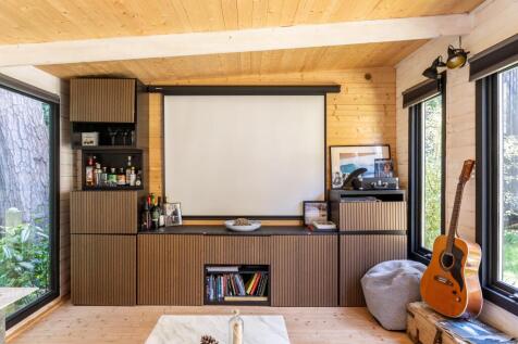 Garden Room 1