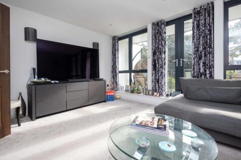 Living Room (3)
