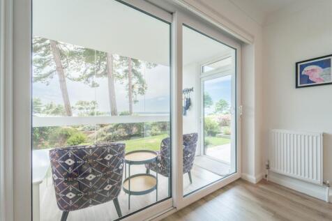 Enclosed sun balcony