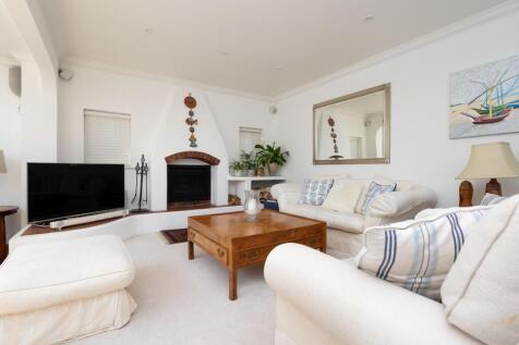 Living Room (3)