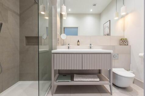 Ensuite to master