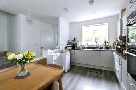 Kitchen/Dining Area