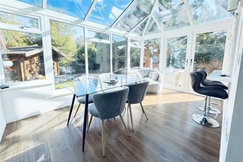 Conservatory/Dining