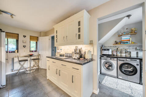 1371505-8-6904dae...