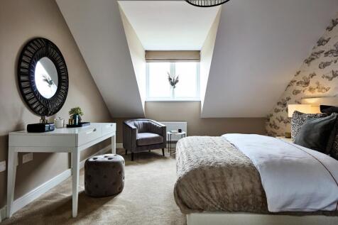 Enjoy the privacy of a whole floor to yourself
