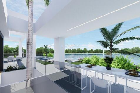 Terrasse Spiseomr Basseng