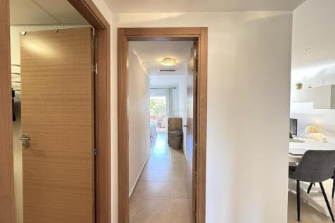 Mster Bedroom Entrance