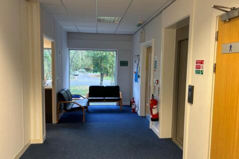 Lift/ Waiting Area