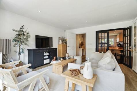 reverse of living room.jpeg