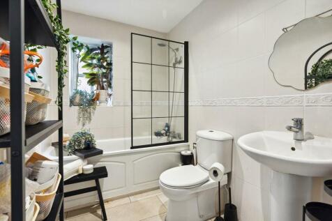 bathroom.jpeg