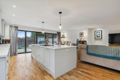 living:dining:kitchen.jpeg