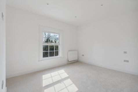 bedroom 1.jpeg