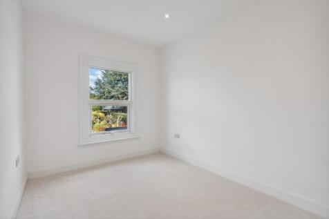 bedroom 3.jpeg