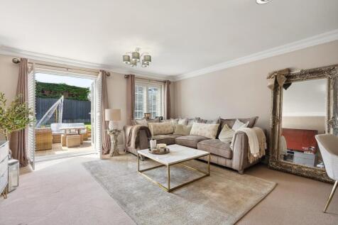 living room 3.jpeg