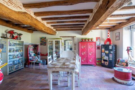 Property Image 8