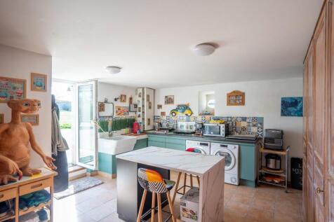 Property Image 9