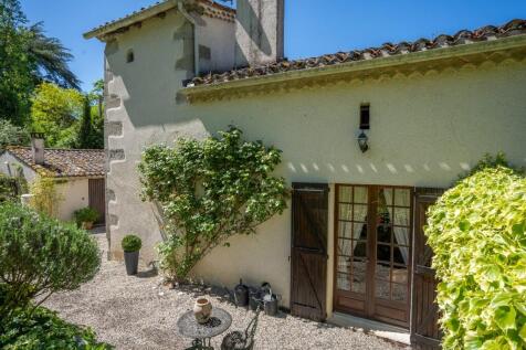 Property Image 4