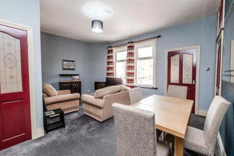 5KingJohnTerrace-Heaton-NE65XY-1.jpg