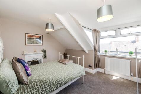 18Beaconsfieldblyth-1.jpg