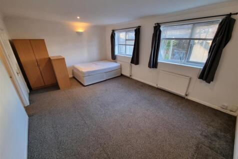 Bedroom.jpg