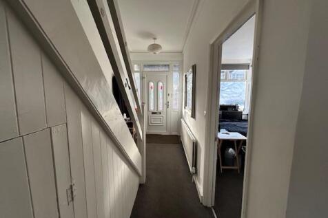 Downstairs Landing.jpg