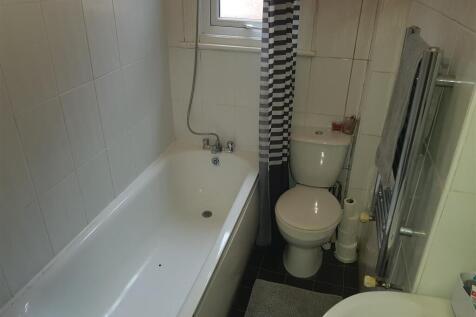 53b Gassiott Road Bathroom.jpg