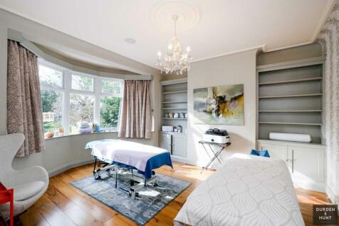 Buckingham Road-3.JPG