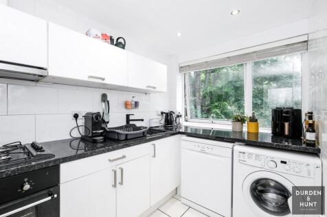 Deepdene Close-7.jpg