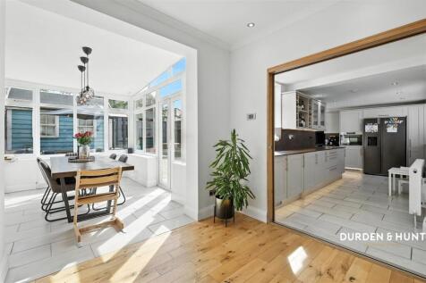 Roding Avenue