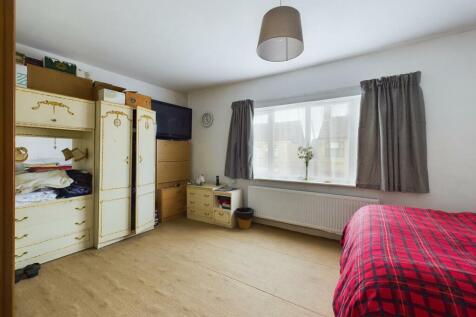 CAM03975G0-PR0028-STILL013.jpg