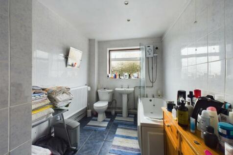 CAM03975G0-PR0028-STILL016.jpg