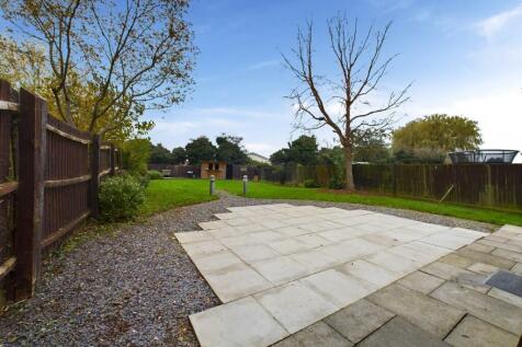 CAM03975G0-PR0042-STILL026.jpg