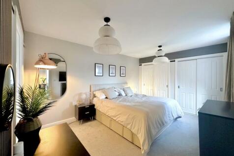 bedroom111.jpg