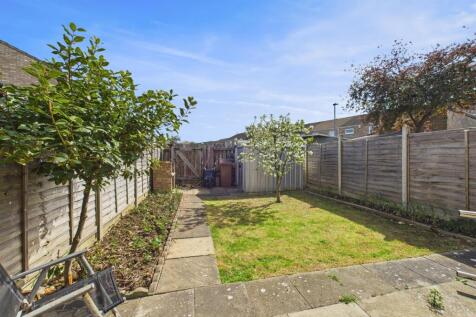 CAM03975G0-PR0092-STILL005.jpg
