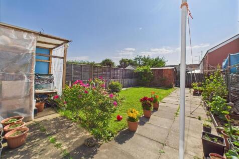 CAM03975G0-PR0122-STILL004.jpg