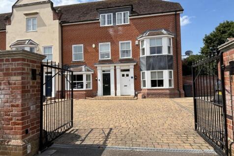 Front elevation incl gates