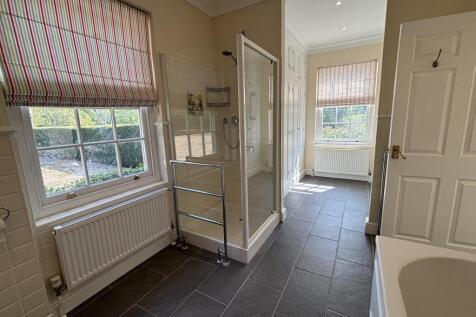 Master Bedtoom Ensuite