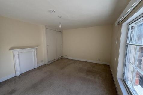 Bedroom 2 (2nd Floor)