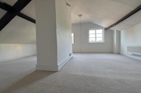 Bedroom 4/Office (Attic)