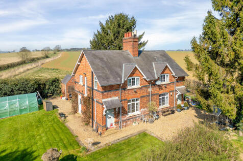Harlaxton Cottages