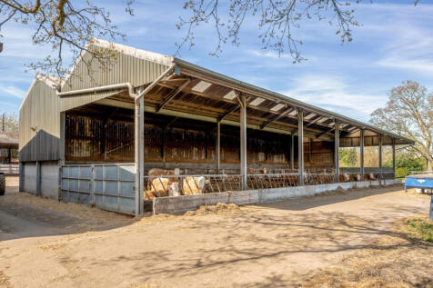 Oaks Farmyard
