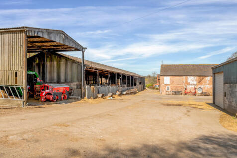 Oaks Farmyard