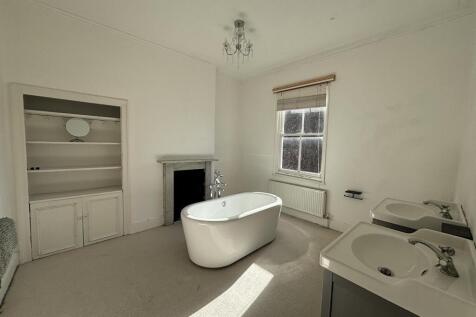 MAIN BATH