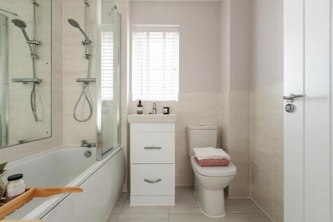Energy-efficient family bathroom